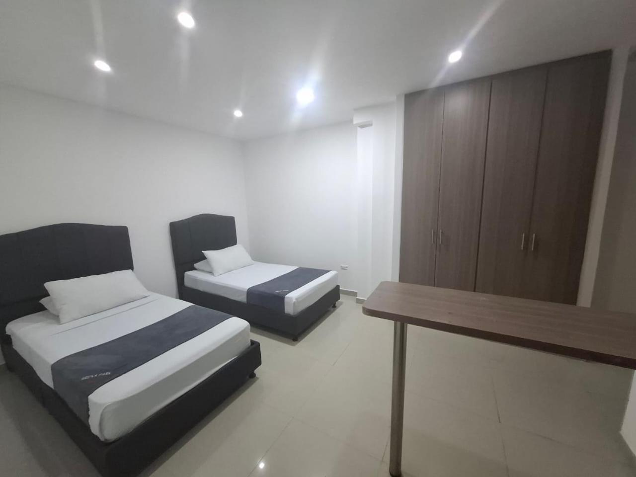 Hotel Jardin Plaza By Sgh Cali Exterior photo
